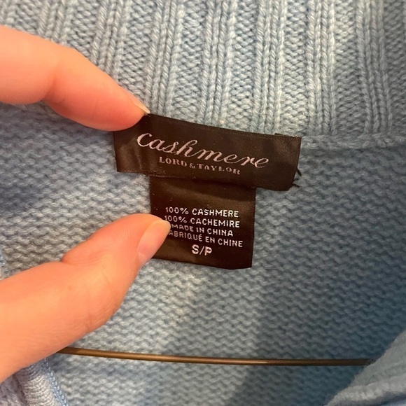 Lord & Taylor 100% Cashmere Sweater - Picture 2 of 3